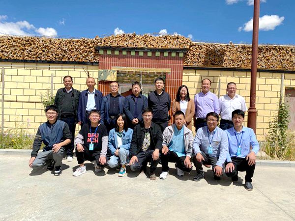高原慰問送清涼，情系基層暖人心